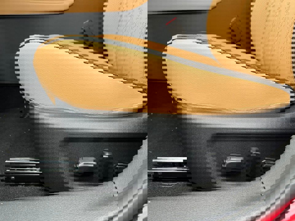 New 2025 Nissan Sentra SV w/ SV Premium Package image 8