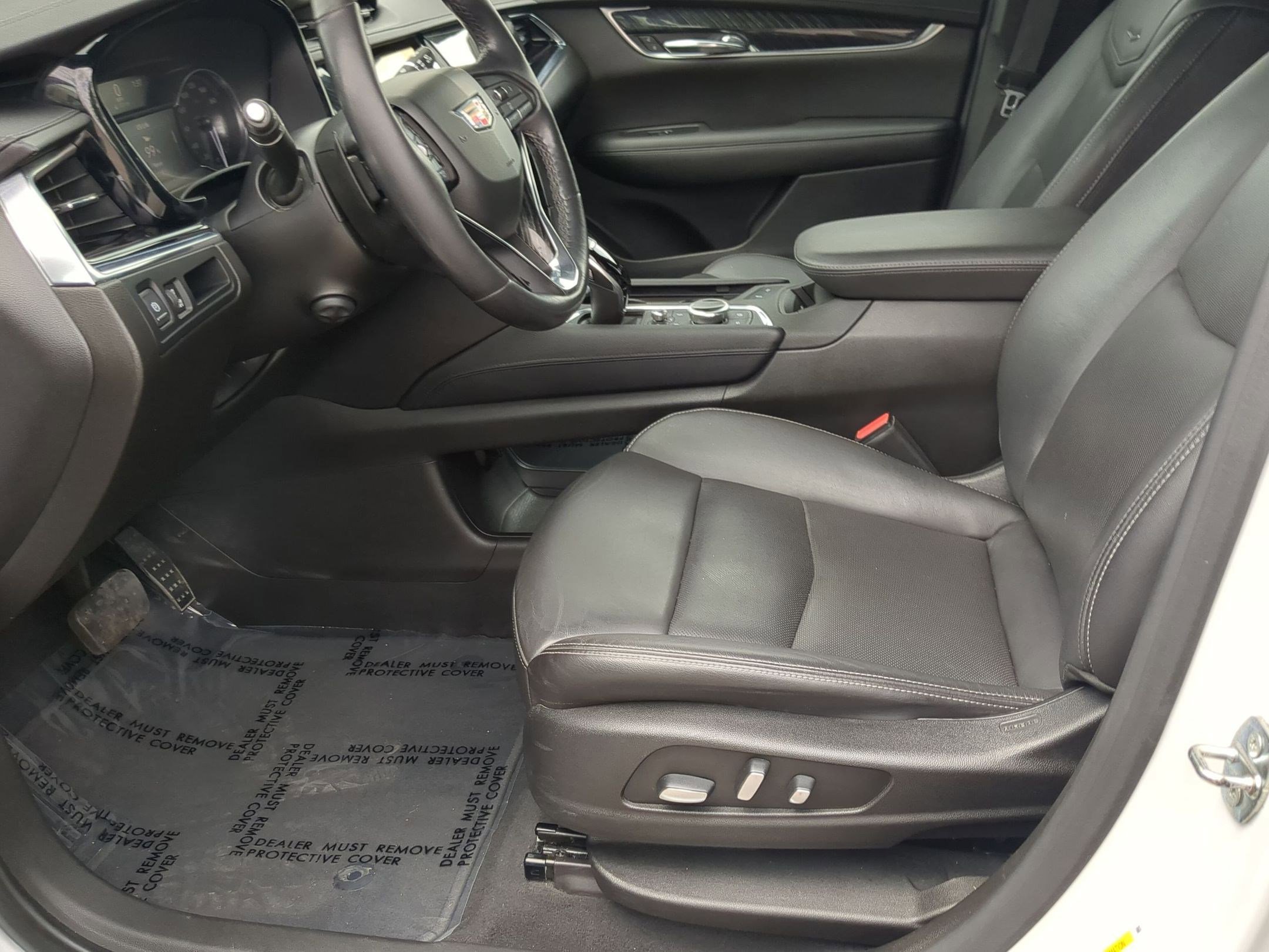 Used 2021 Cadillac XT6 Premium Luxury image 11