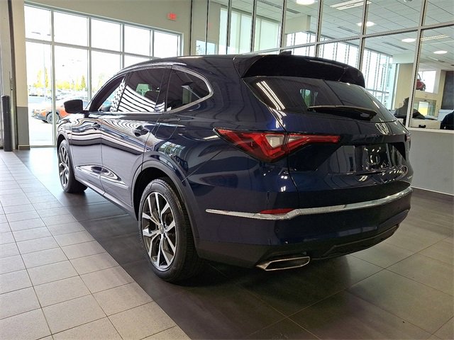 Used 2023 Acura MDX SH-AWD w/ Technology Package image 4