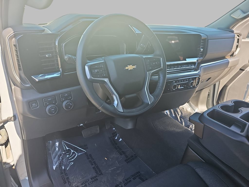 Used 2024 Chevrolet Silverado 1500 LT AWD/4WD image 19