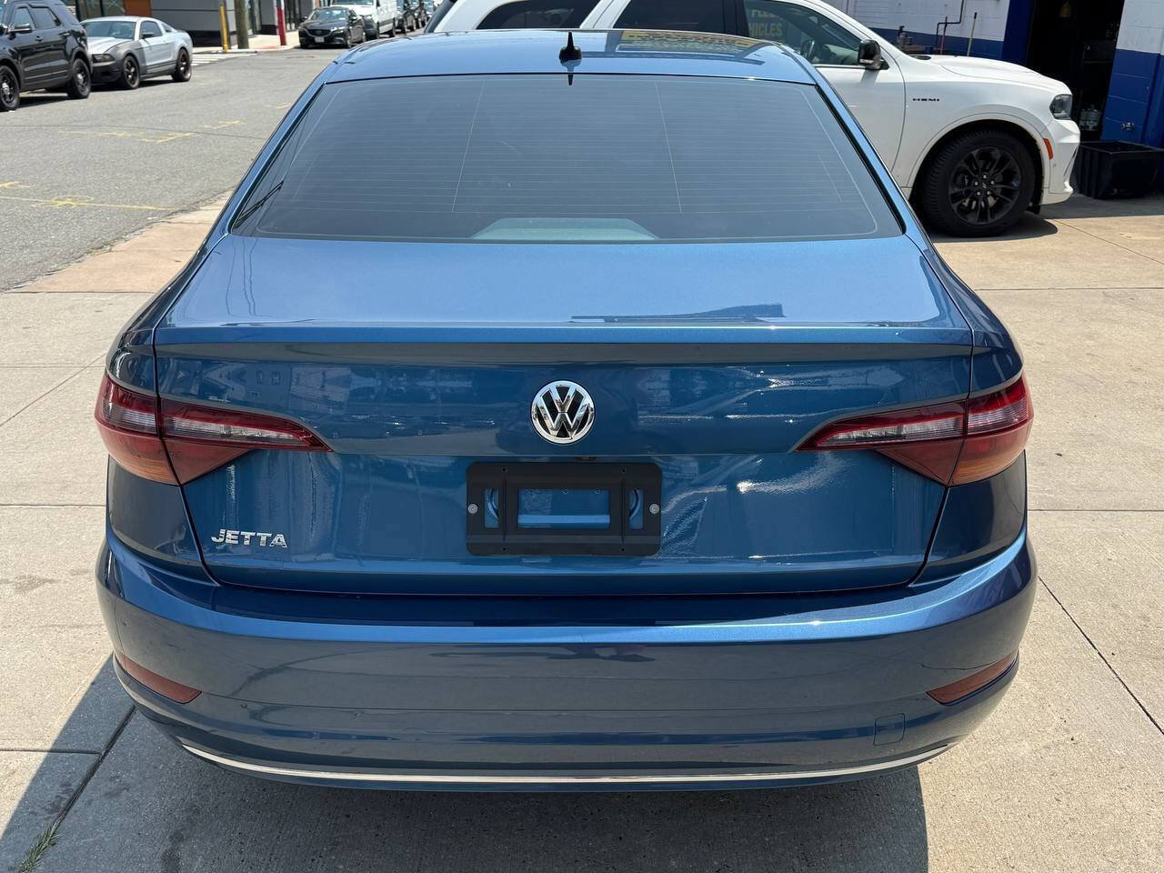 Used 2019 Volkswagen Jetta SE FWD image 6