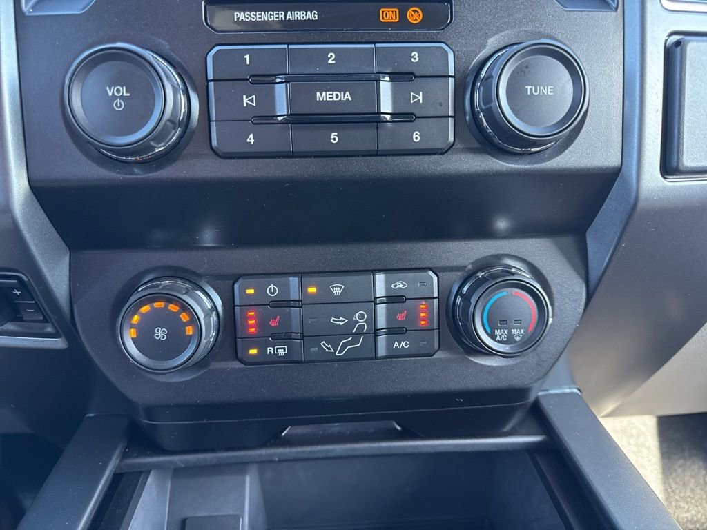 Used 2021 Ford F250 XLT w/ XLT Premium Package image 19