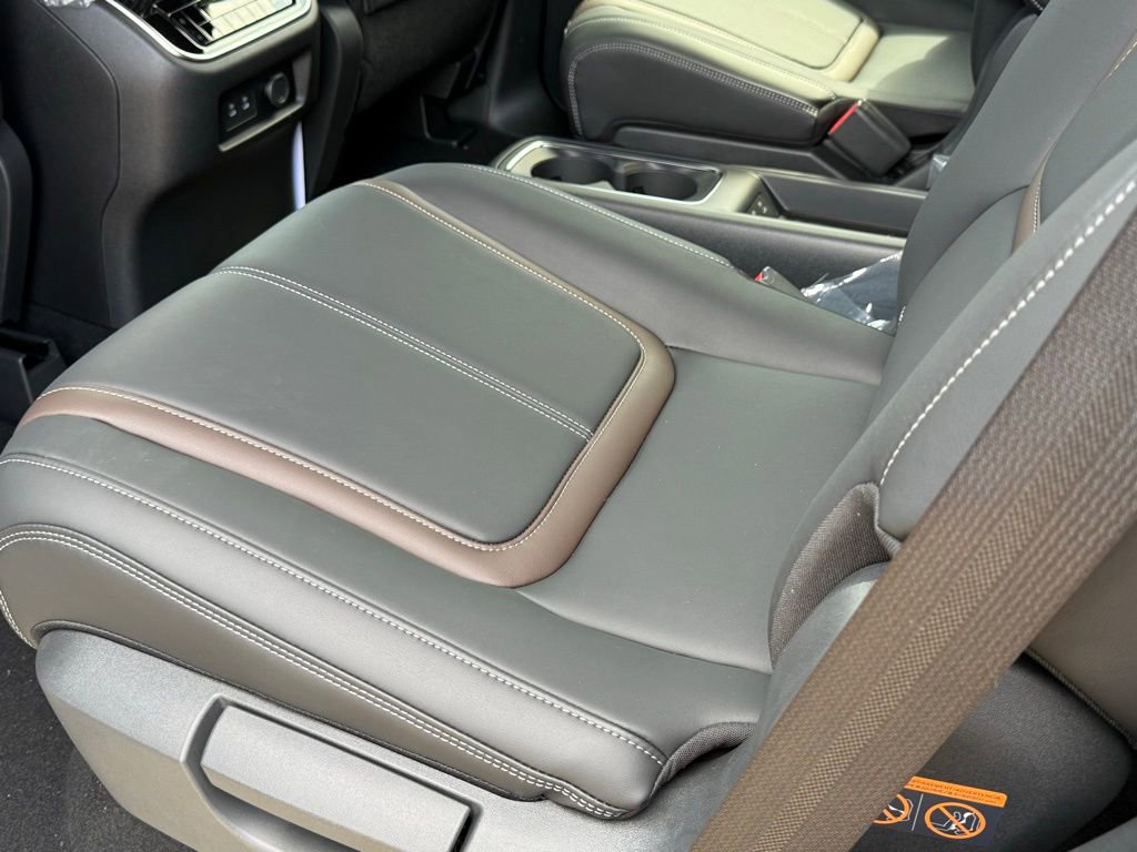 New 2026 Nissan Armada SL w/ Captain's Chari Seat Package image 21