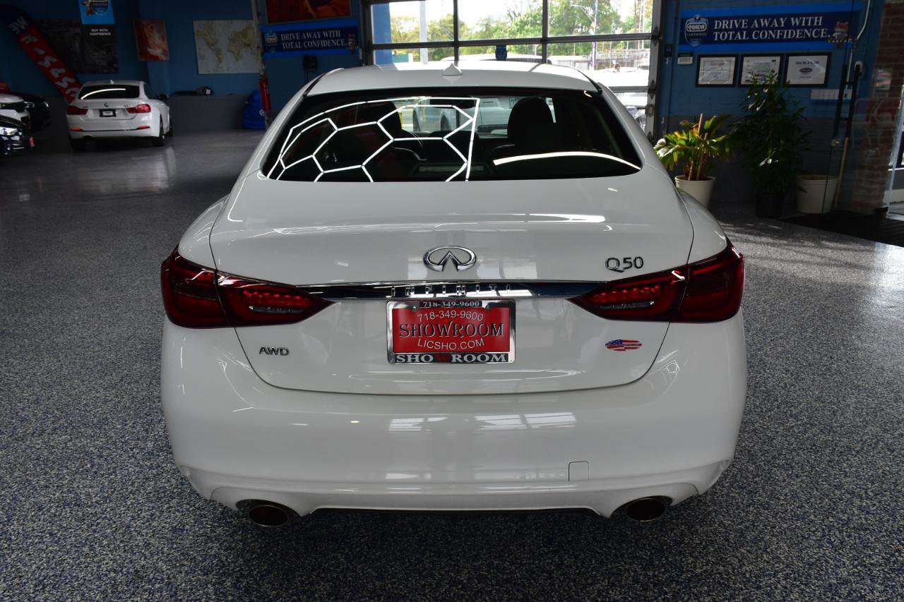 Used 2019 INFINITI Q50 Luxe w/ Essential Package (3.0T Luxe) AWD/4WD image 5