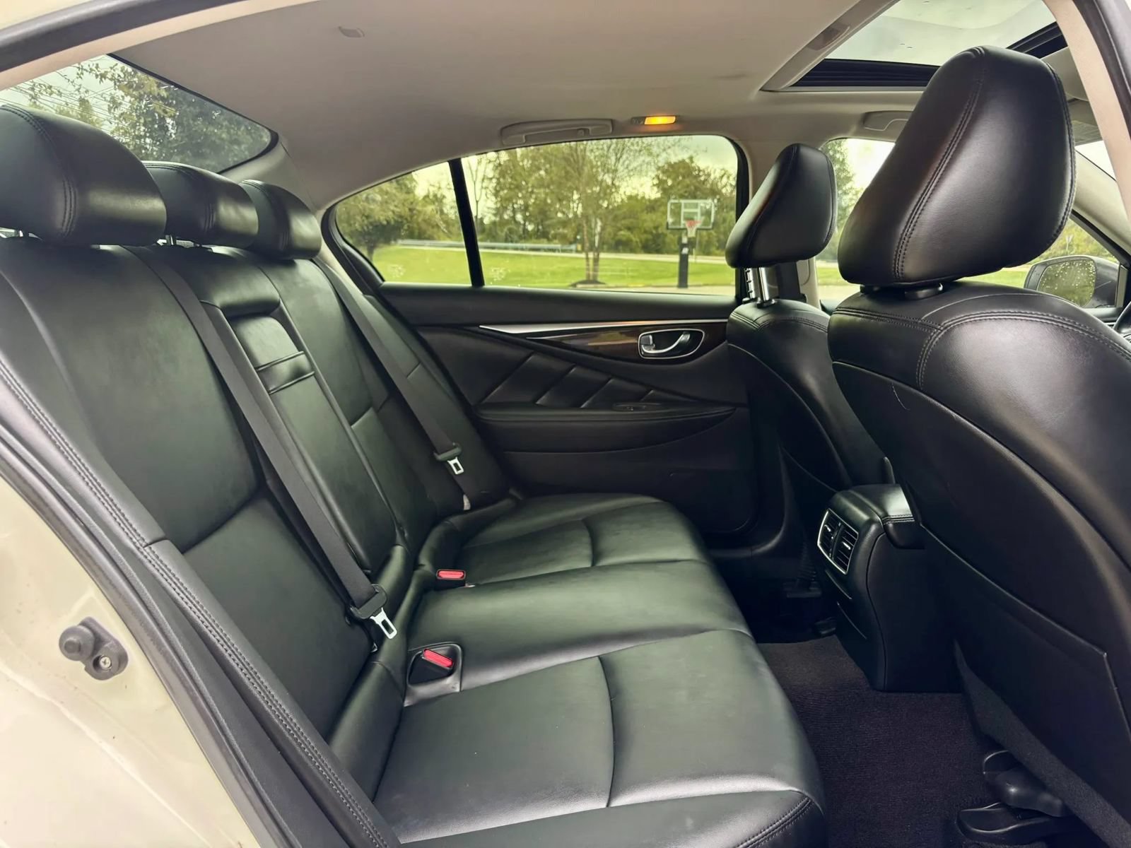 Used 2018 INFINITI Q50 Luxe RWD image 18