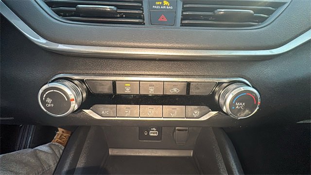 Used 2024 Nissan Altima 2.5 S image 19