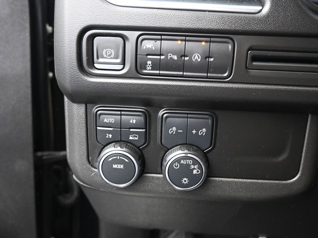 Used 2023 Chevrolet Tahoe RST image 32