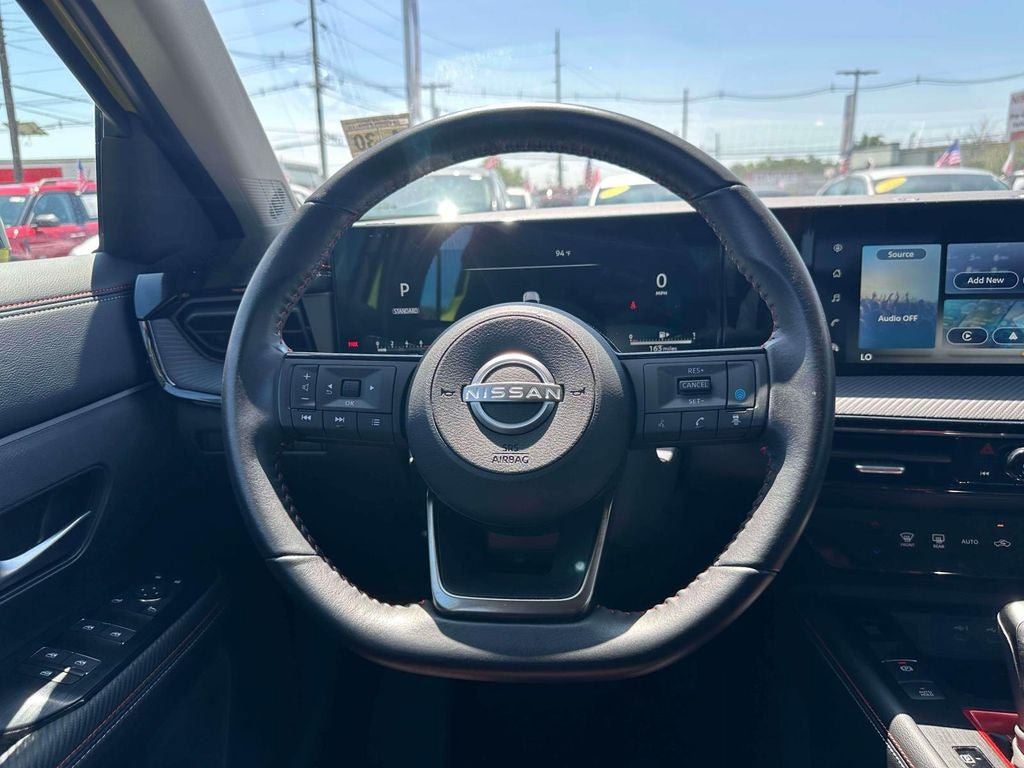 Used 2025 Nissan Kicks SR AWD/4WD image 14