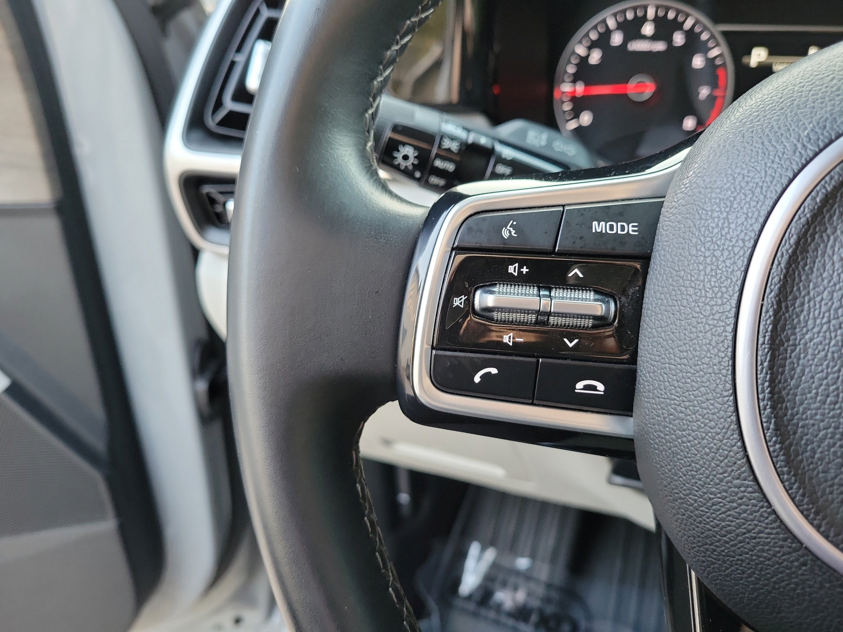 Certified 2023 Kia Sorento X-Line EX AWD/4WD image 25