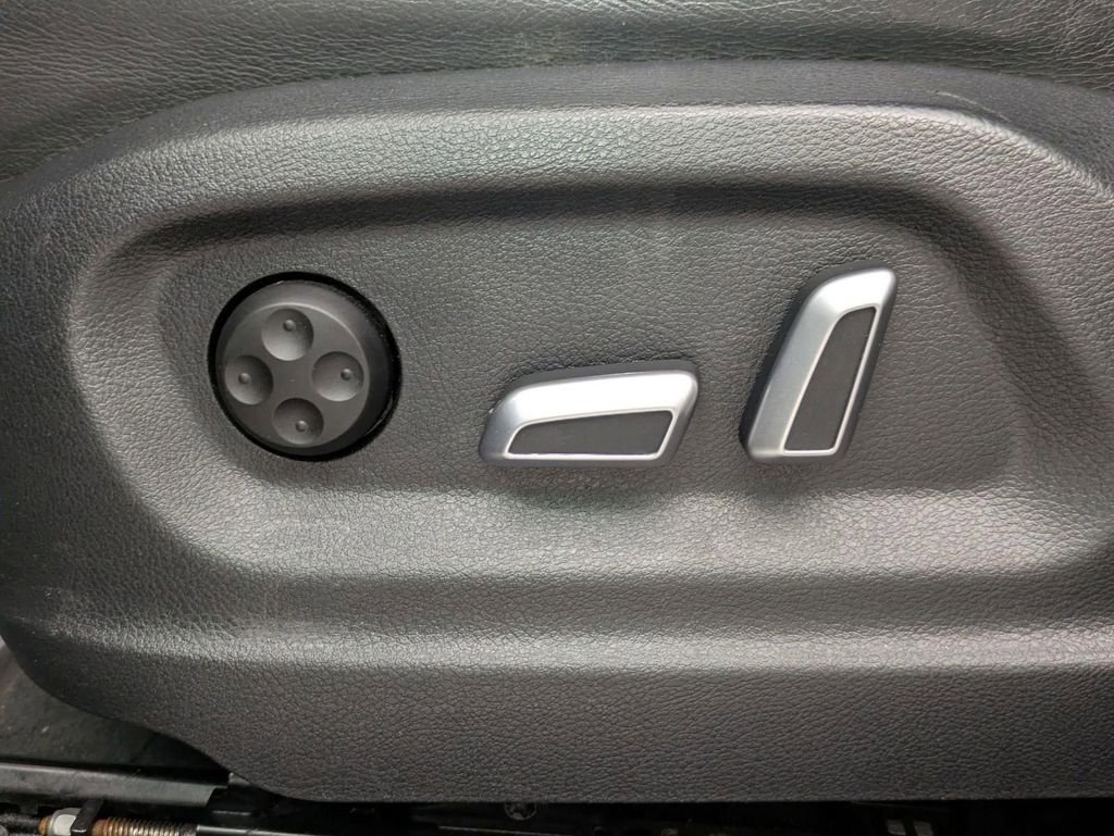 Used 2018 Audi Q3 2.0T Premium image 11