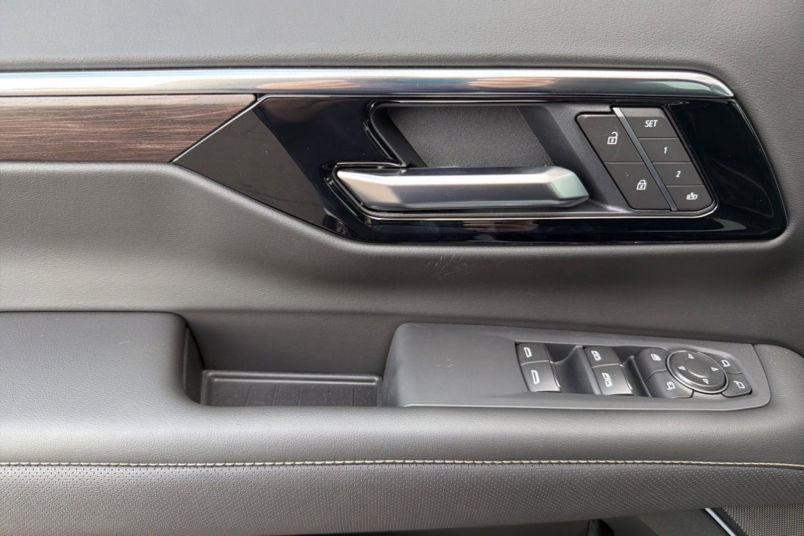 New 2026 Chevrolet Suburban Premier w/ Sun And Tow Package image 9