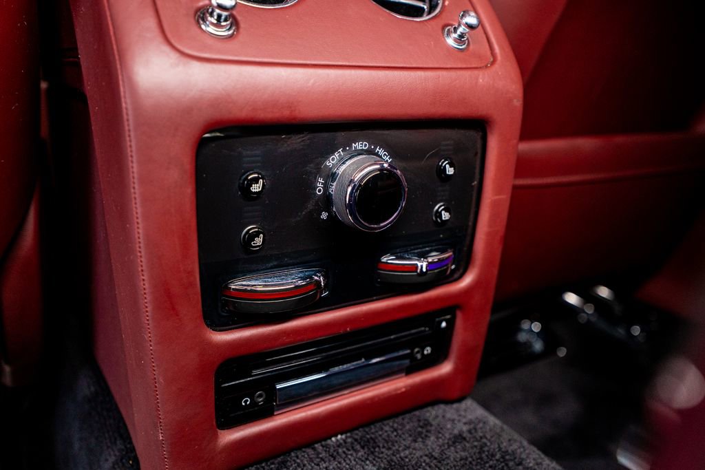 Used 2021 Rolls-Royce Ghost AWD/4WD image 57