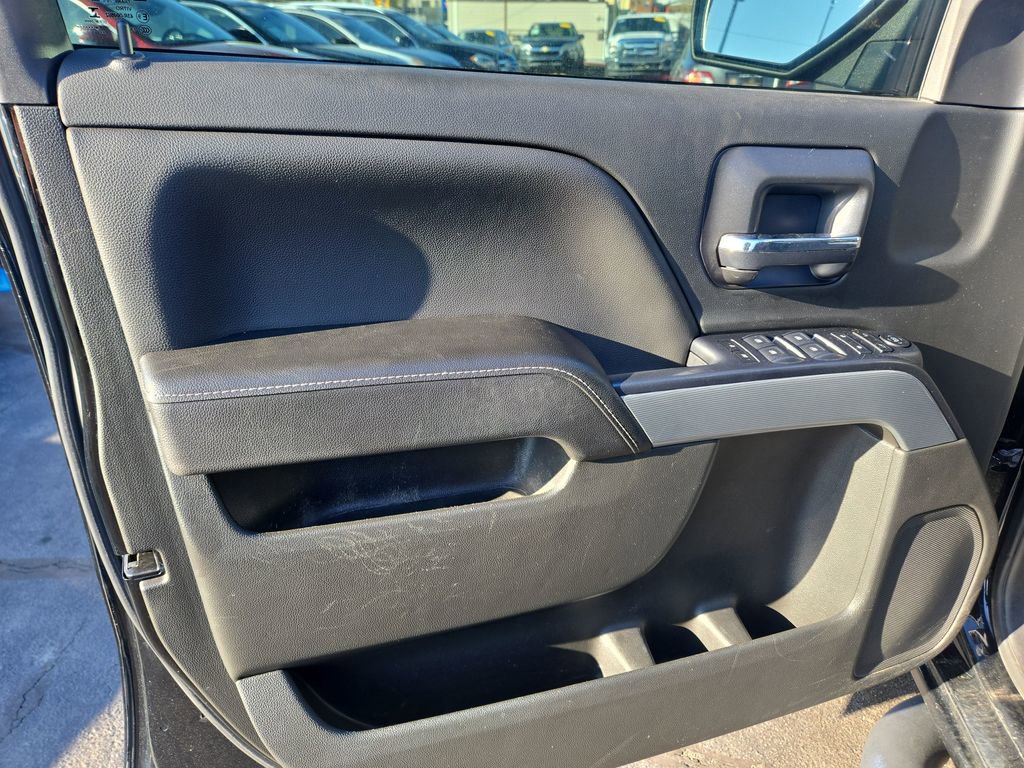 Used 2018 Chevrolet Silverado 1500 LT w/ LPO, Black Pack AWD/4WD image 32