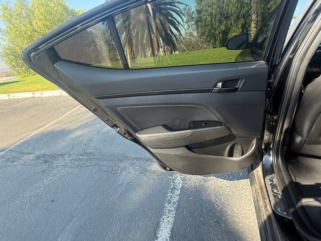 Used 2018 Hyundai Elantra Sport w/ Sport Premium Package 03 image 11