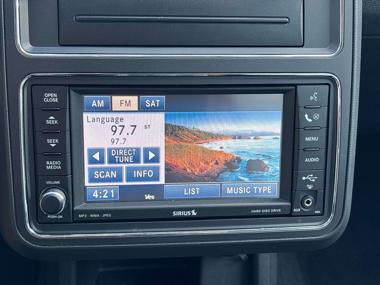 Used 2009 Dodge Journey R/T w/ Rear Seat Video Group FWD image 25