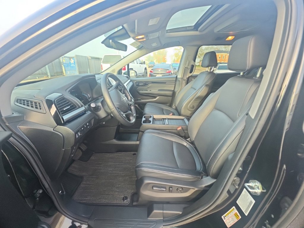 Certified 2024 Honda Odyssey Touring image 14