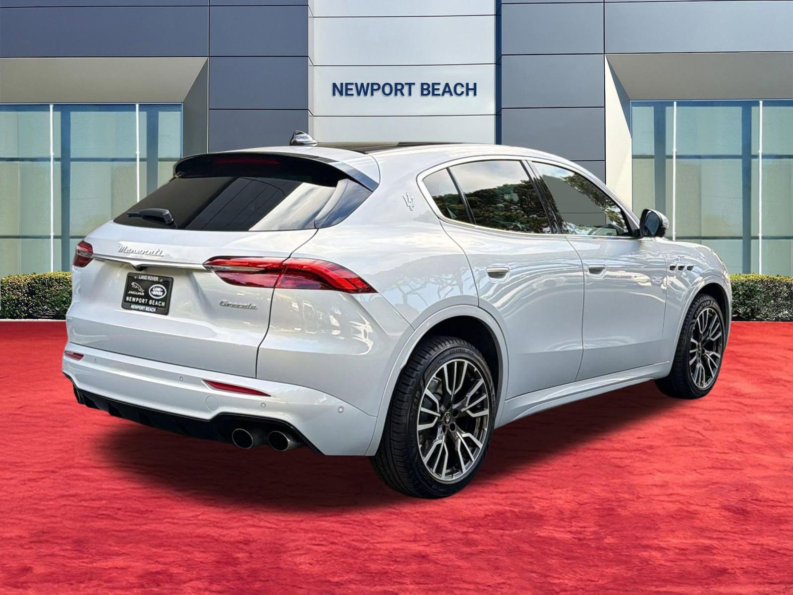 Used 2023 Maserati Grecale GT AWD/4WD image 9