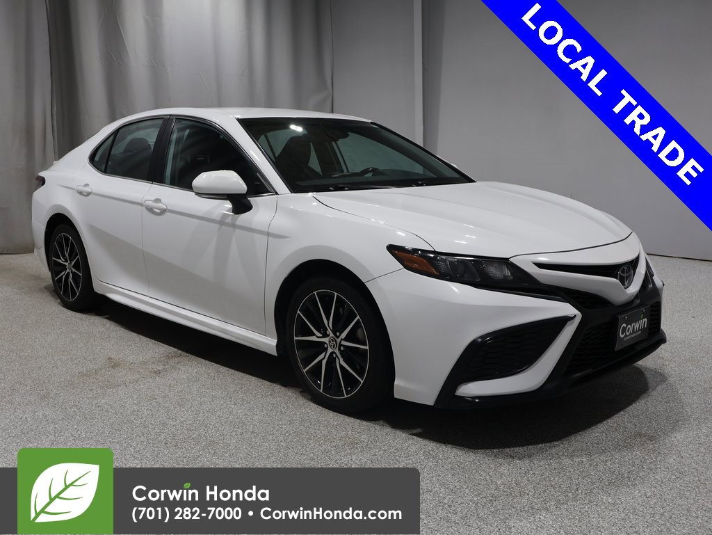 Used 2022 Toyota Camry SE