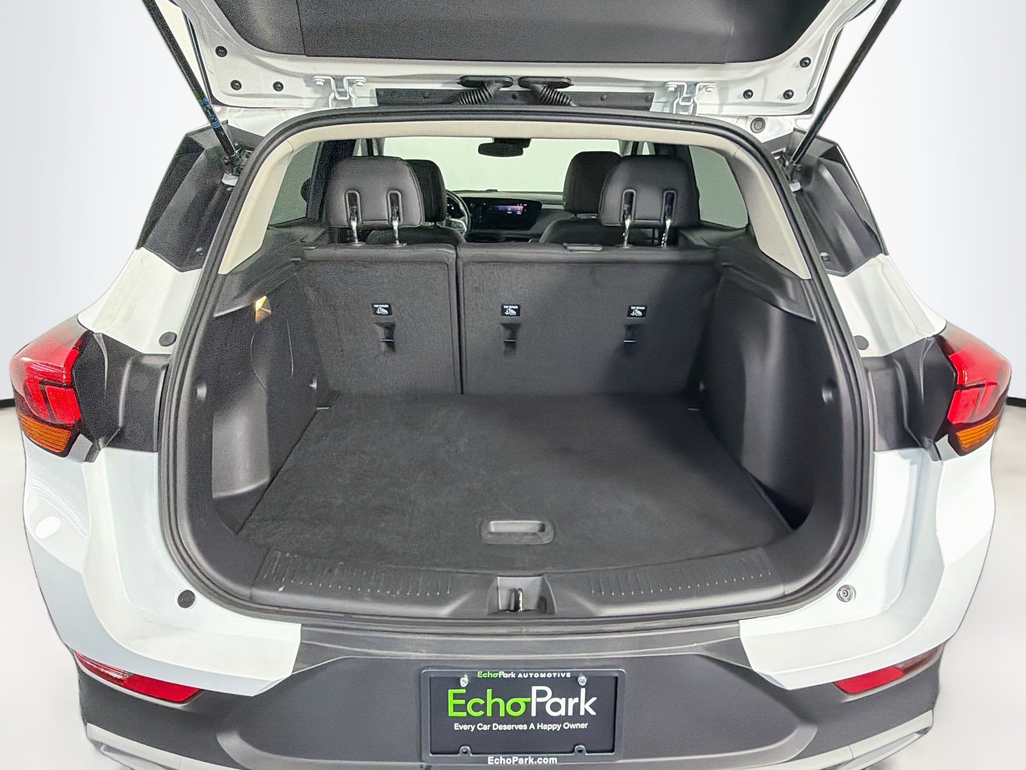 Used 2025 Buick Encore GX Preferred FWD image 30
