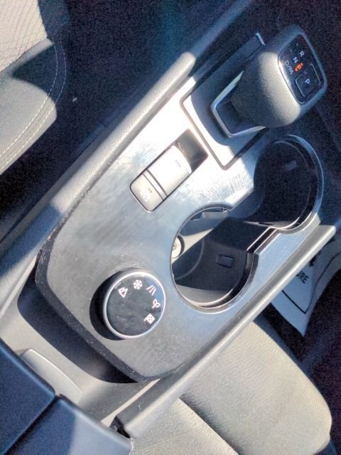 Used 2024 Nissan Rogue SV image 15