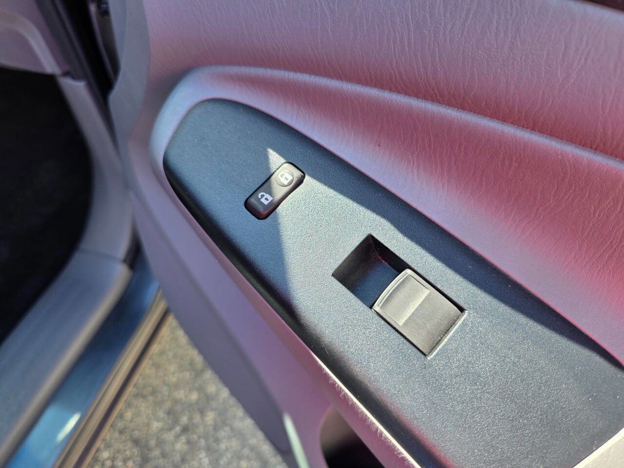 Used 2015 Toyota Tacoma 4x4 Double Cab w/ TRD Off-Road Package image 30