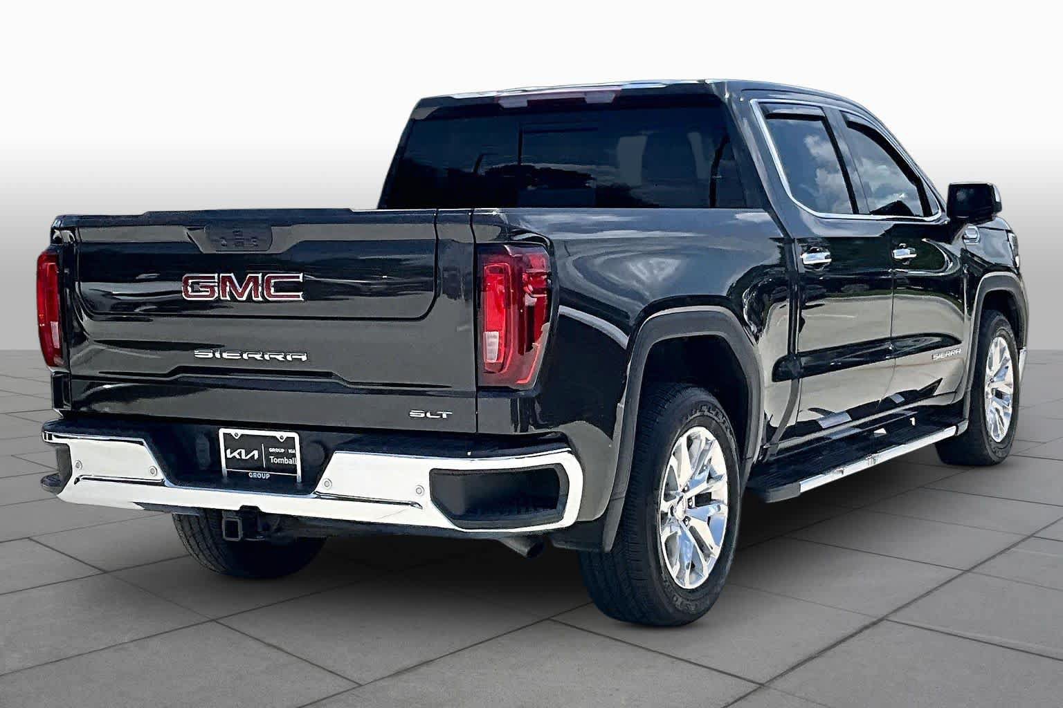 Used 2021 GMC Sierra 1500 SLT RWD image 13