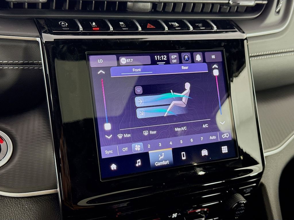 New 2025 Jeep Grand Cherokee L Laredo image 38