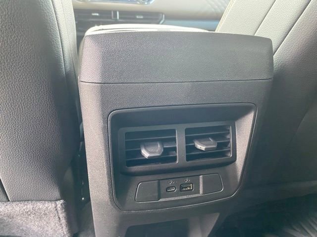 Used 2024 GMC Canyon Denali image 24