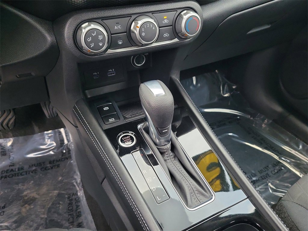 Certified 2023 Nissan Kicks SV image 22