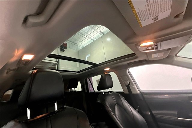 Used 2020 Toyota Highlander Limited image 29