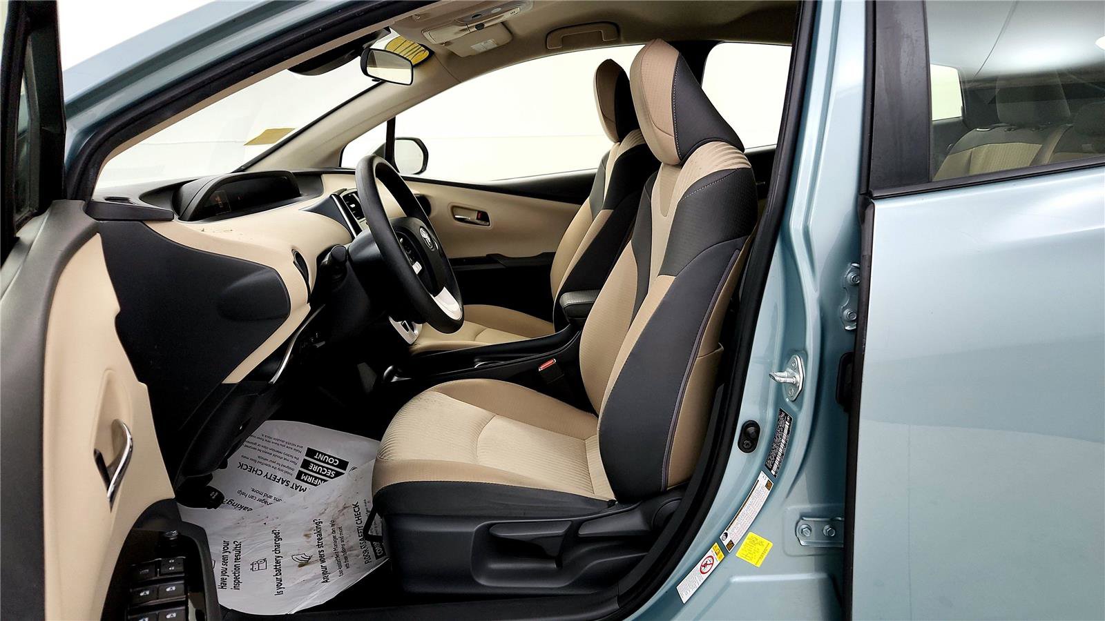 Used 2017 Toyota Prius Two image 25