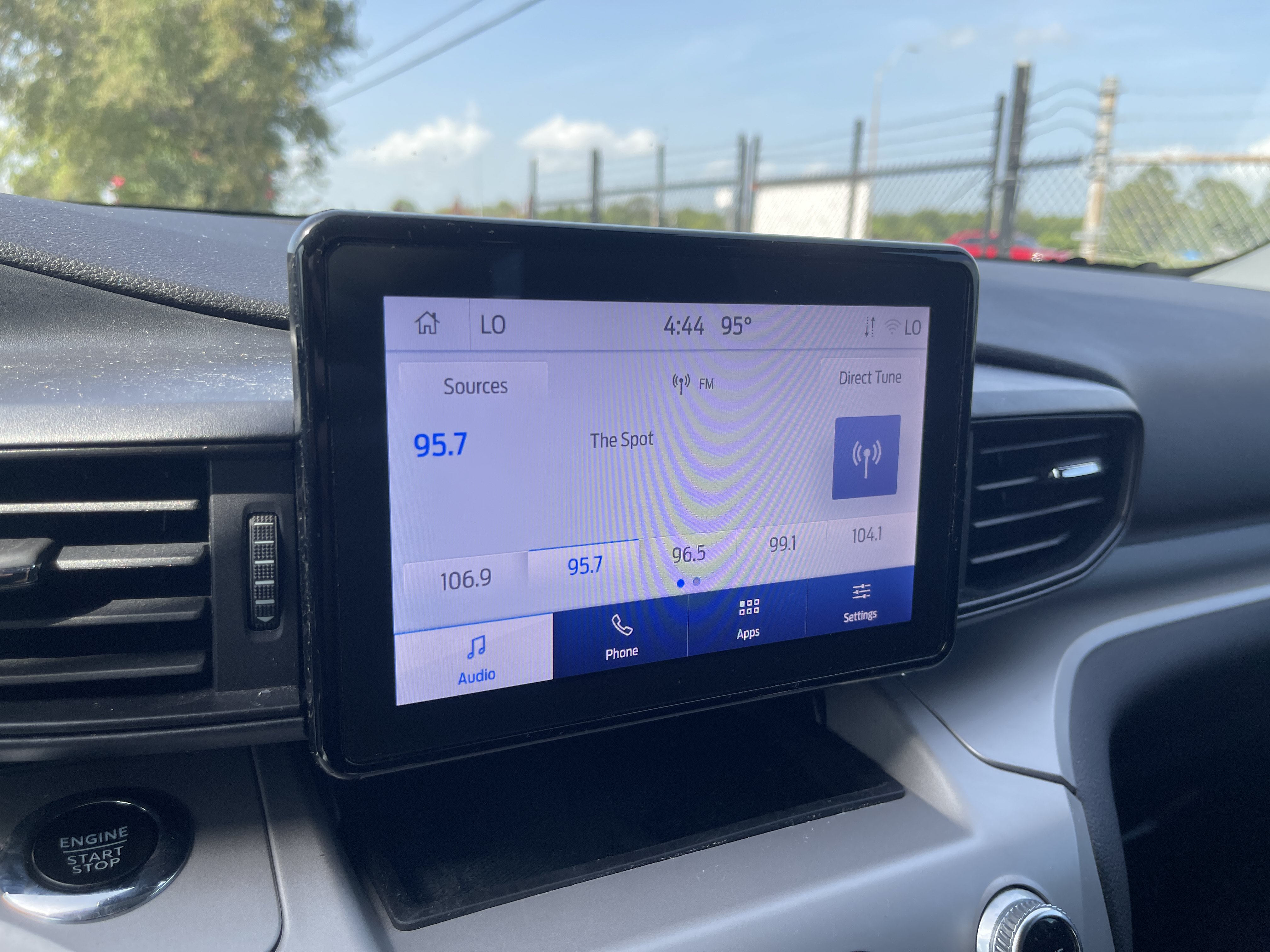 Used 2024 Ford Explorer XLT RWD image 24