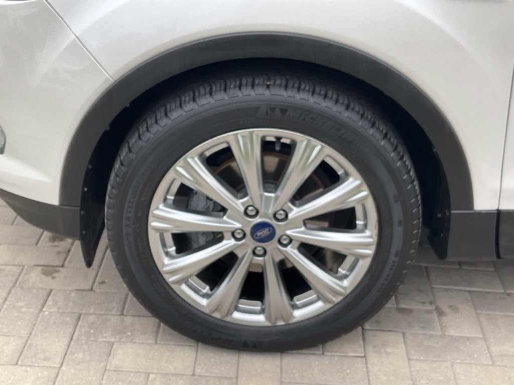 Used 2017 Ford Escape Titanium FWD image 43