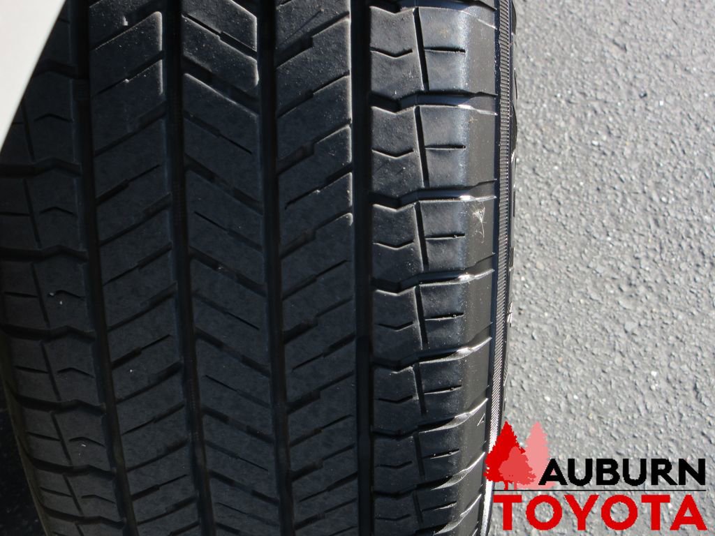 Used 2025 MAZDA CX-5 AWD 2.5 S w/ Preferred Package image 4