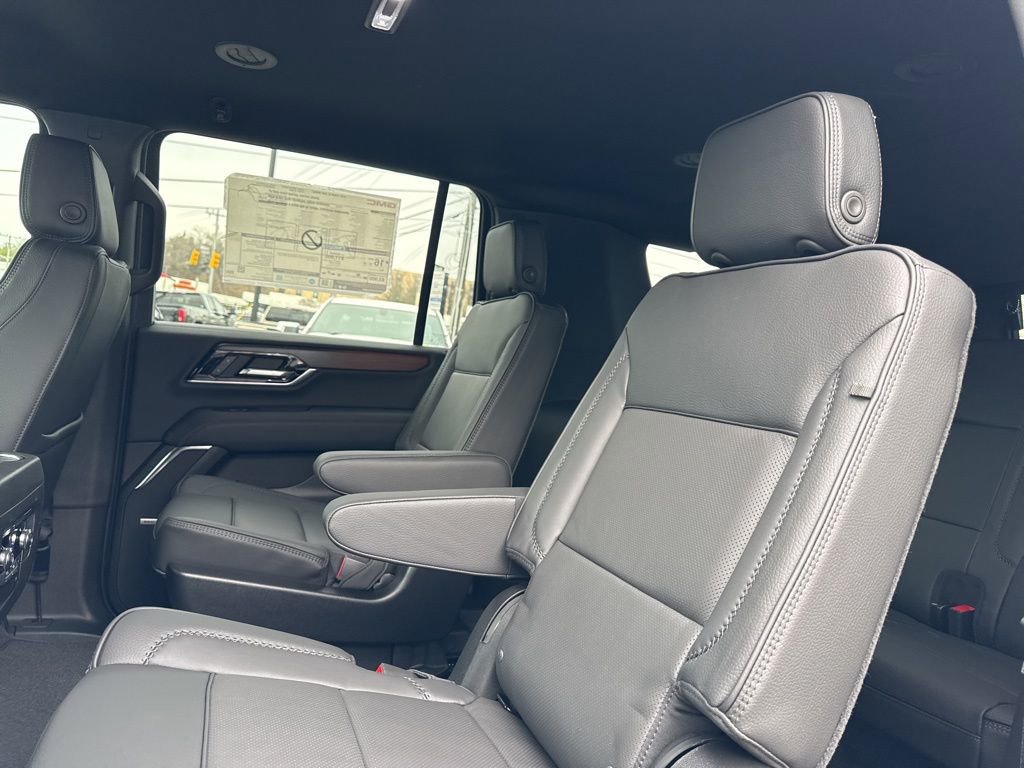 New 2026 GMC Yukon XL Denali image 31