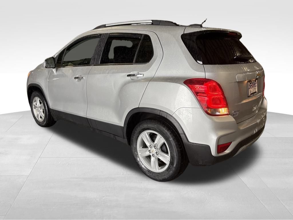 Used 2019 Chevrolet Trax LT w/ LT Convenience Package image 3