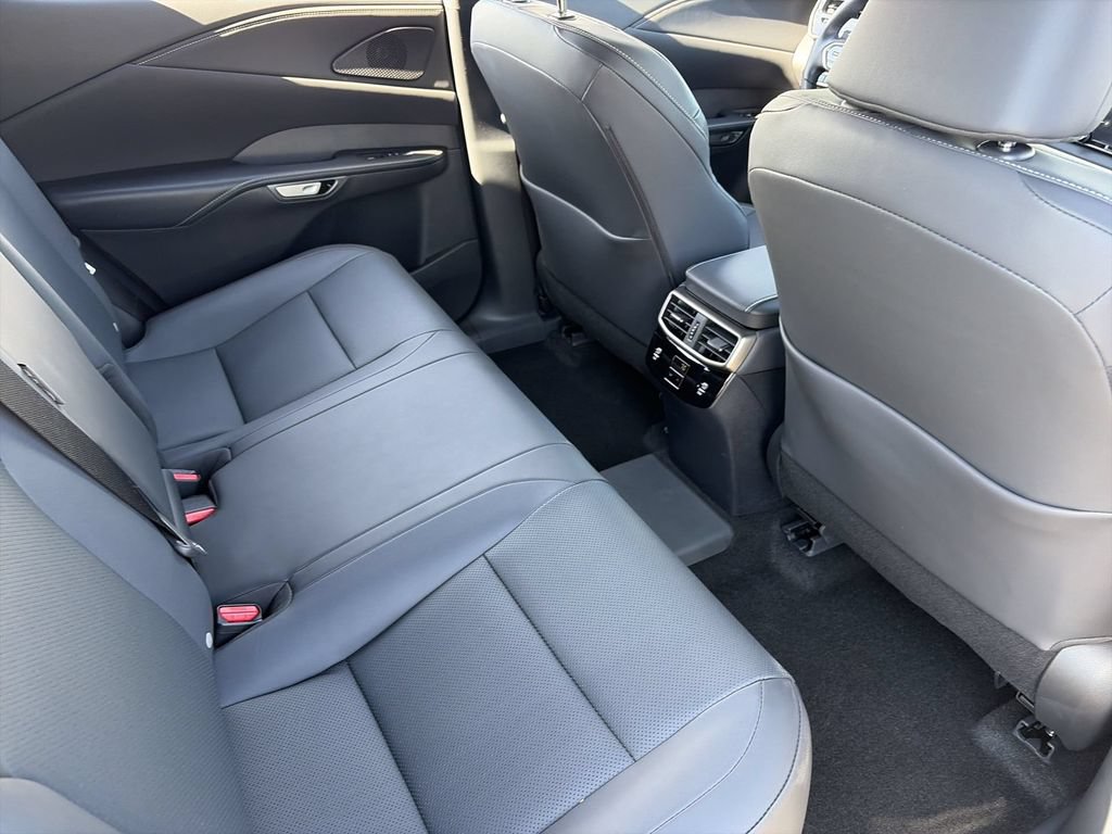 Used 2026 Lexus RX 450h AWD w/ Convenience Package image 31