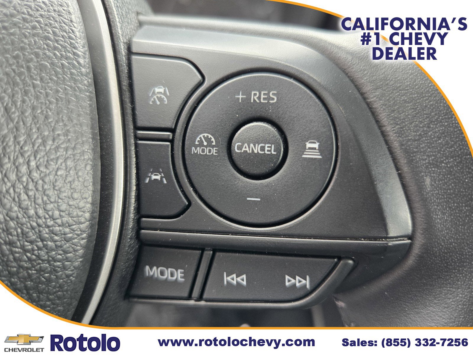 Used 2025 Toyota Corolla Cross LE image 22