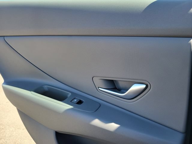 Certified 2026 Hyundai Elantra SE FWD image 21