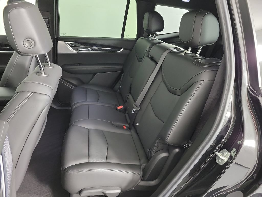 Certified 2024 Cadillac XT6 Premium Luxury w/ Technology Package AWD/4WD image 13