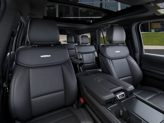 New 2027 Ford Expedition Platinum w/ Stealth Performance Package AWD/4WD image 10