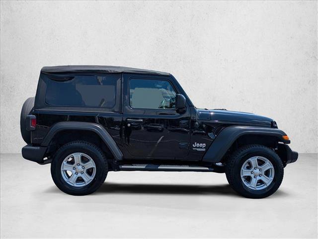 Used 2020 Jeep Wrangler Sport AWD/4WD video 4