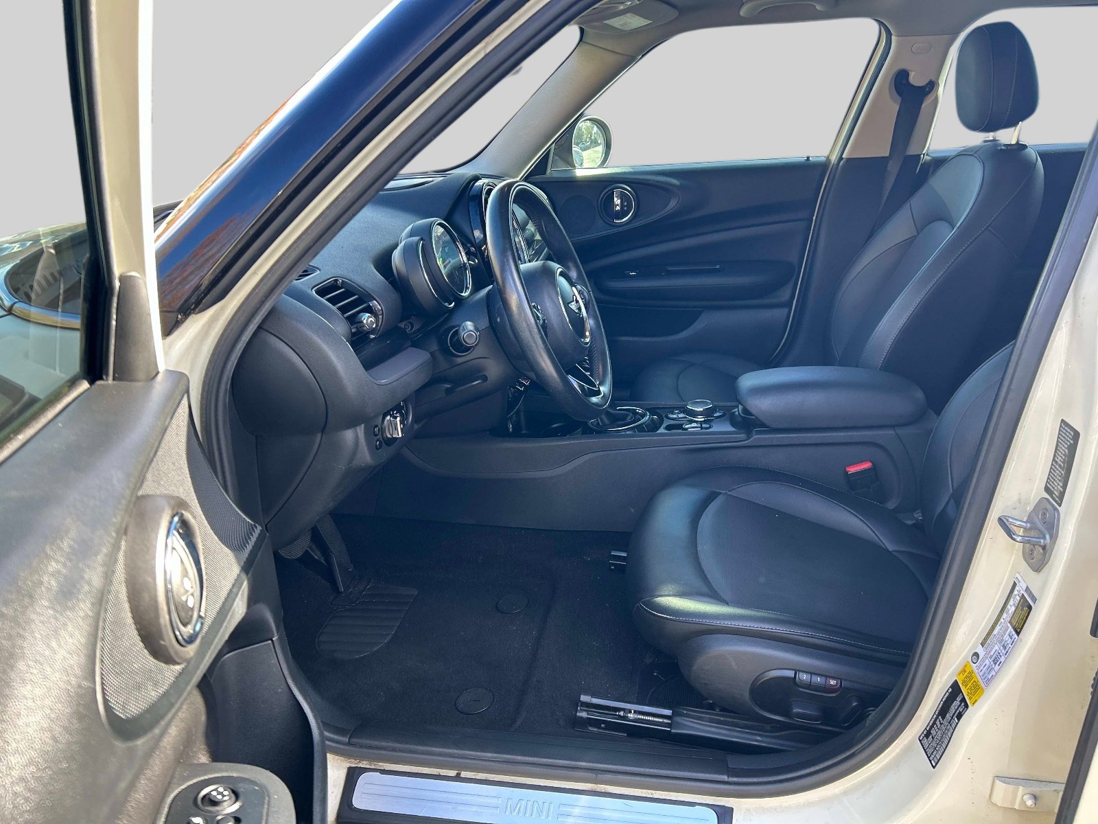 Used 2016 MINI Cooper Clubman image 9