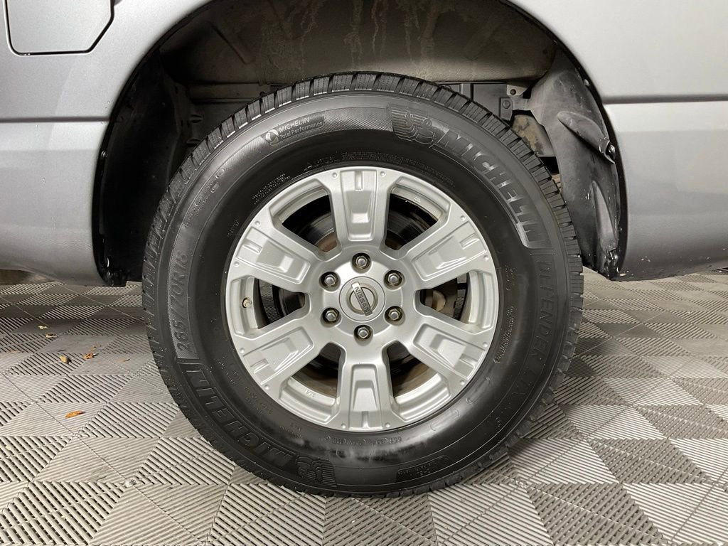 Used 2017 Nissan Titan SV RWD image 10