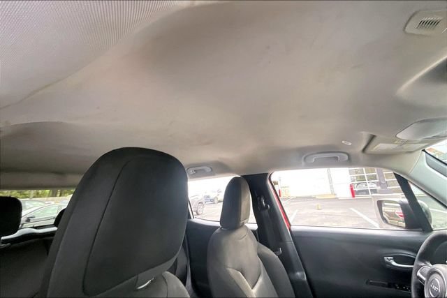 Used 2020 Jeep Renegade Sport FWD image 22