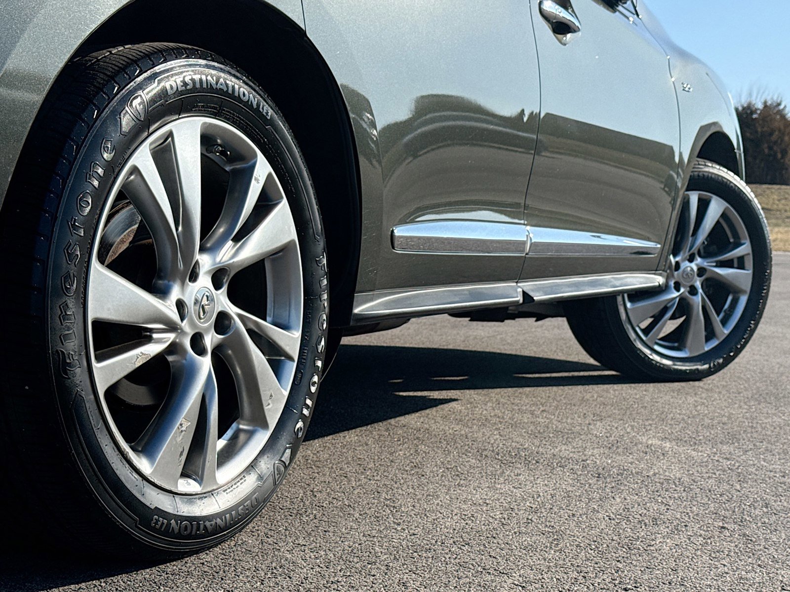 Used 2014 INFINITI QX60 FWD w/ Deluxe Touring Package image 17