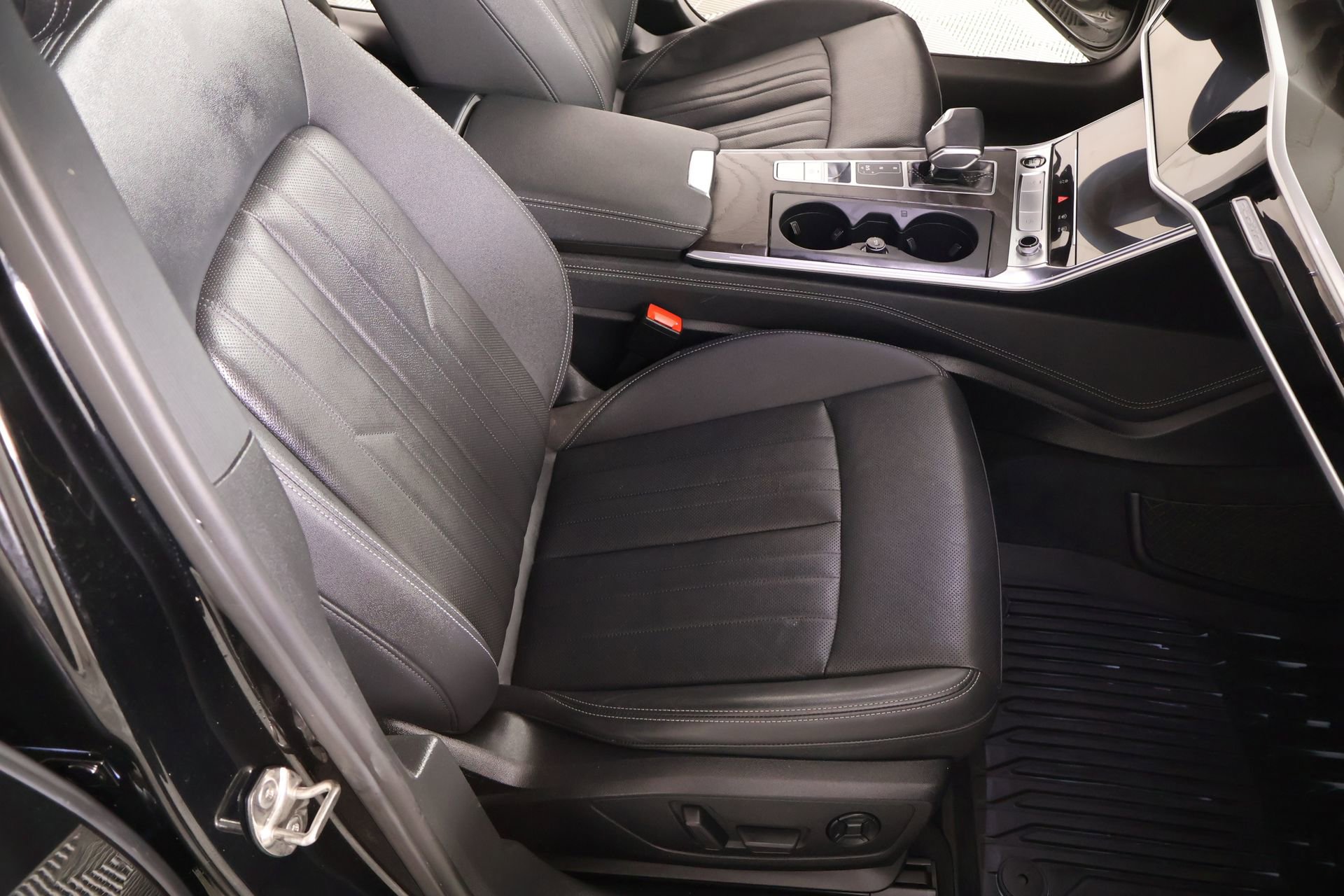 Used 2021 Audi A6 Premium Plus w/ Premium Plus Package AWD/4WD image 14