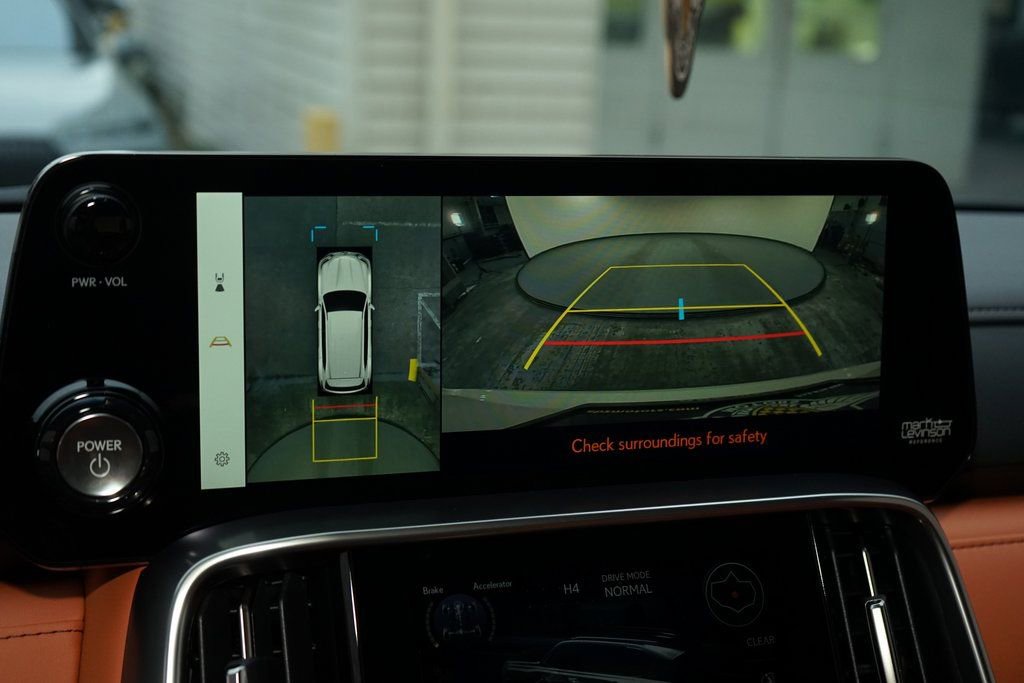 Used 2026 Lexus LX 700h Ultra Luxury image 16