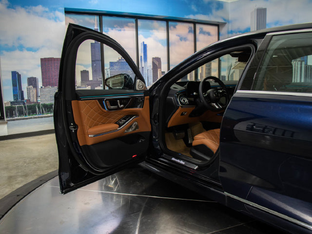 New 2027 Mercedes-Benz S 580 4MATIC Sedan image 13