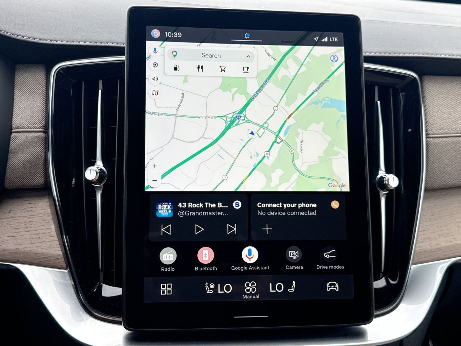 Certified 2025 Volvo XC90 B5 Plus AWD/4WD image 20